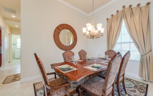 Waterfront Home With Pool, spa and 2nd Floor Balcony