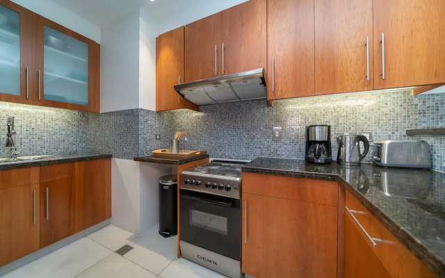 Bright and spacious Studio in DIFC