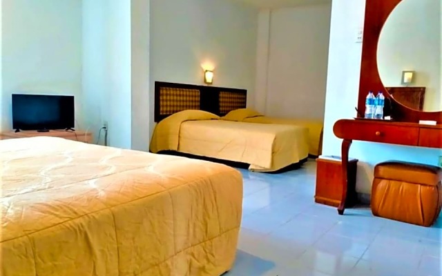 RR Wisata Indah Hotel