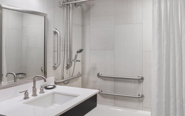 Sheraton Syracuse University Hotel and Conference Center