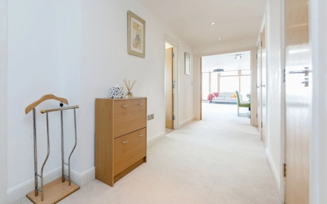 Premium London Excel Apartment