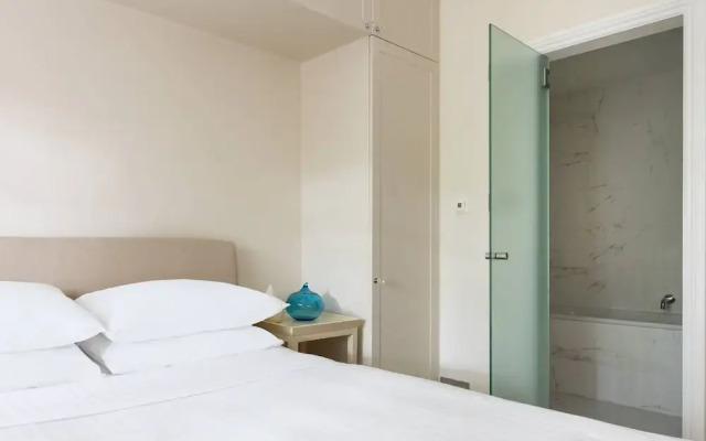 Egerton Gardens IX by Onefinestay