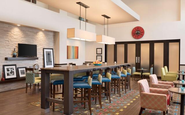 Hampton Inn & Suites Kenosha Pleasant Prairie