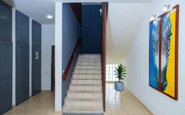 Hotel Hibiscus Blvd Triomphal