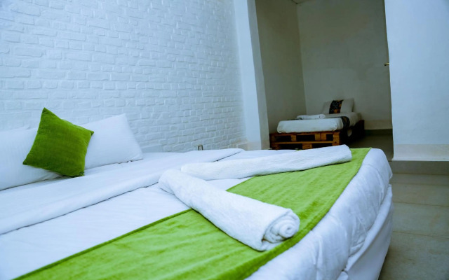 INZOZI AFRICA HOUSE B&B-Kicukiro