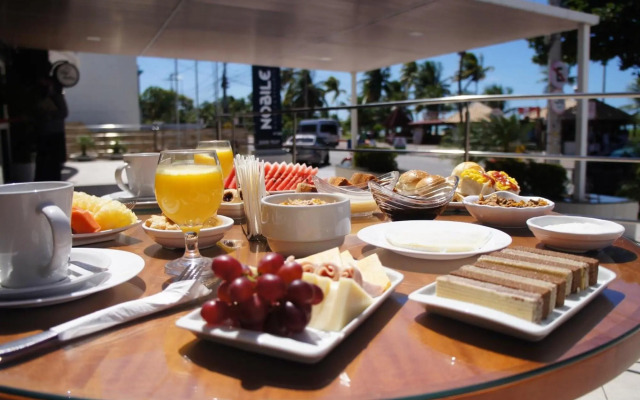Nobile Suites Tambaú