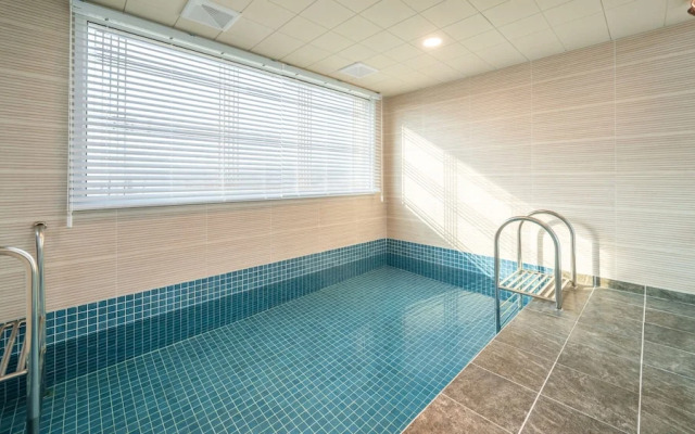 Gyeongju Poseokjeong Hanok Pool Villa
