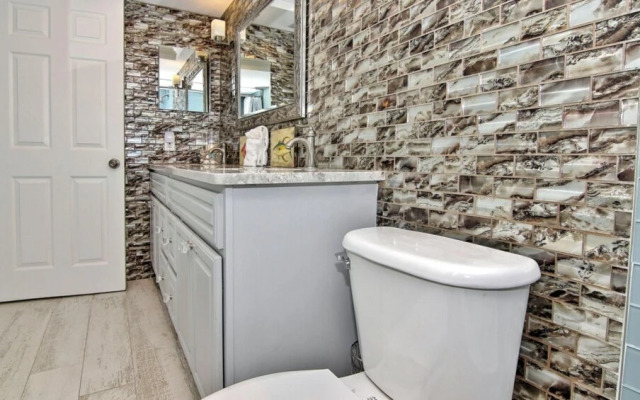 Anglers Cove by Teeming Vacation Rentals