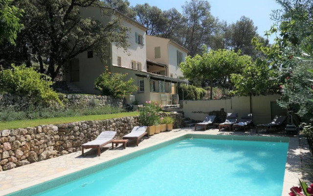 Holiday Home With Garden Near Lorgues