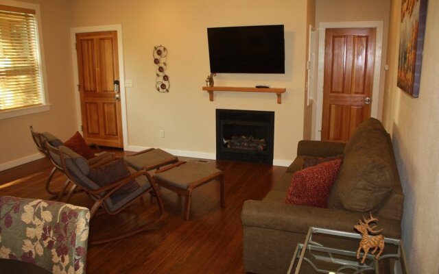 The Inn at Shasta Lake