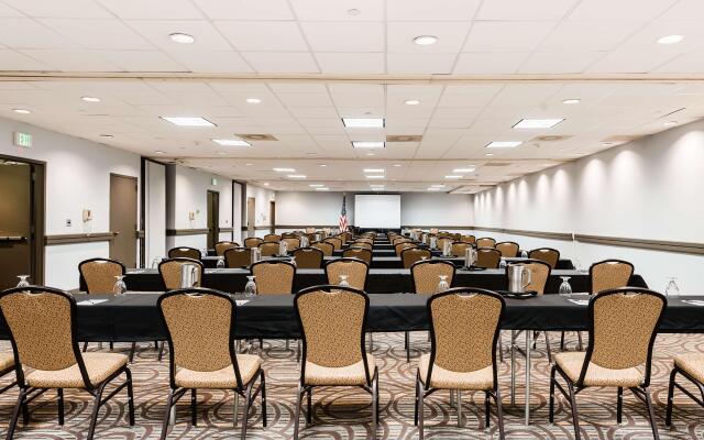 Radisson Hotel Denver Southeast
