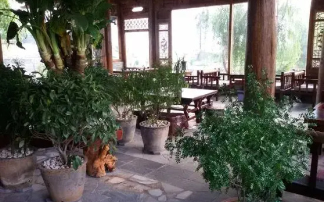 Dali Xizhou Taohua Island Ecological Farm