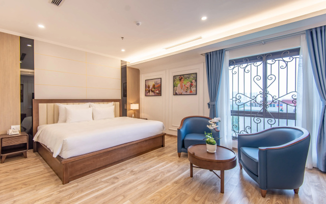 Reyna Luxury Hotel – Guest Rooms – Hanoi