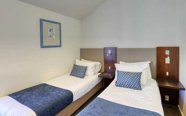 Garden Court Suites And Apartments