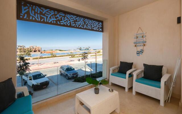 Bright & Breezy 1 BR Mangroovy w Pool & Beach Access