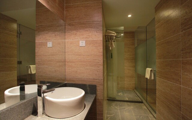 Wuyishan Old Street Riverside Hotel