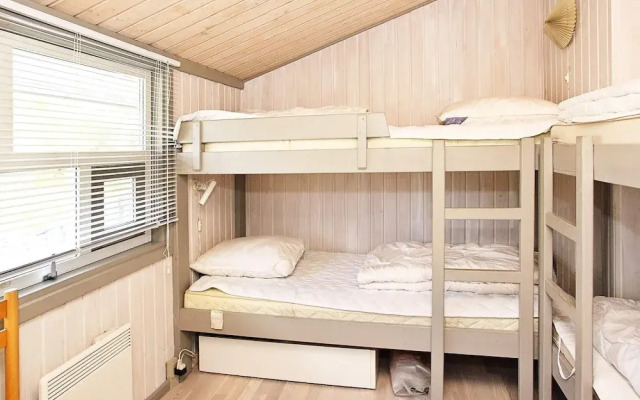 10 Person Holiday Home in Albaek