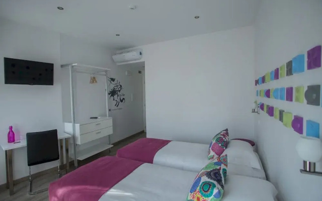 Thomar Story - Guest House