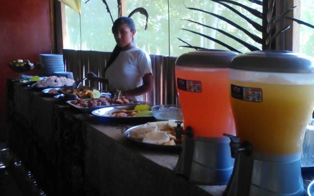 Amazon Queen Lodge