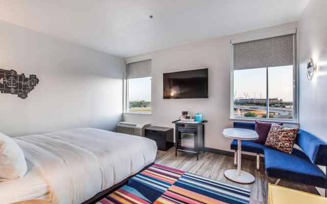 Aloft Dallas Arlington Entertainment District