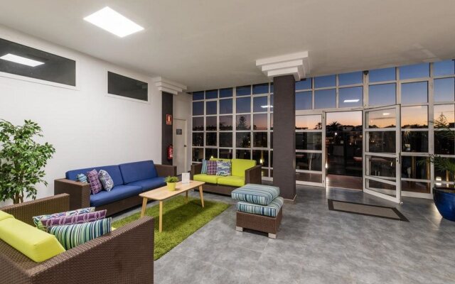 Apartahotel Folias