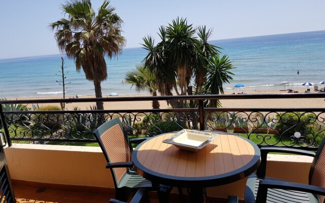Corfu Glyfada Beachfront Apartment 7