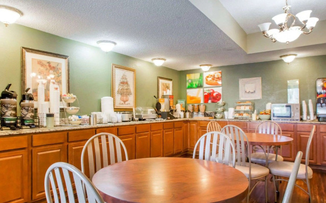 Quality Inn & Suites