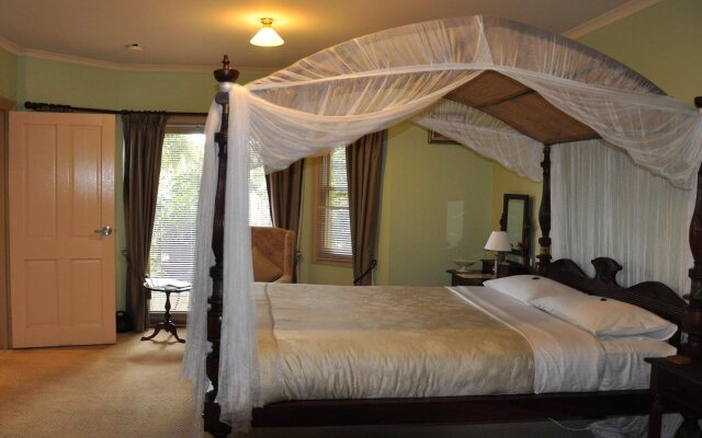 Lurline House