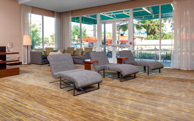 Courtyard by Marriott DeLand Historic Downtown