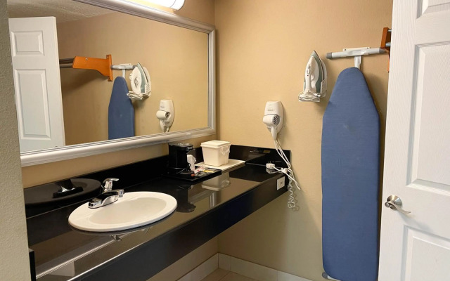 Studio 6 Suites North Richland Hills, TX