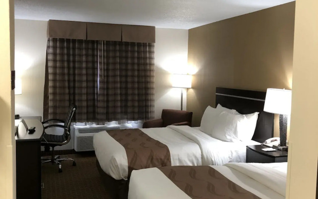 Quality Inn & Suites Sun Prairie Madison East