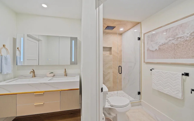 The Beach House 2 Bedroom Condo