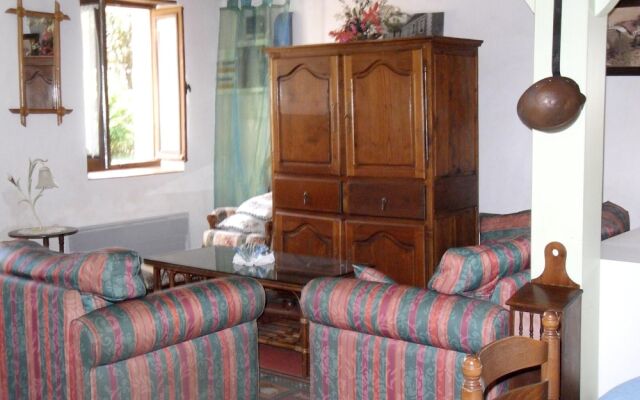 House With 3 Bedrooms in Piets-plasence-moustrou, With Wonderful Mount