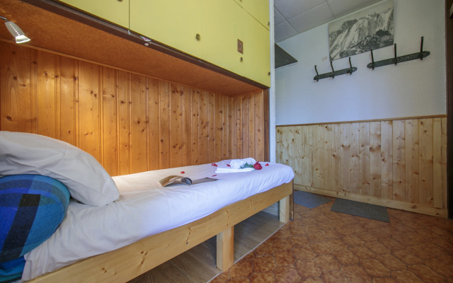 Residence de Lognan- Les Drus 18