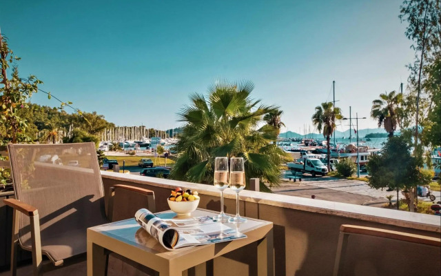 Marina Bay Gocek