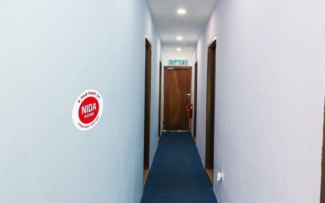 Zen Rooms Colour Hotel