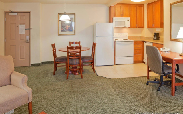 Staybridge Suites Silicon Valley by IHG