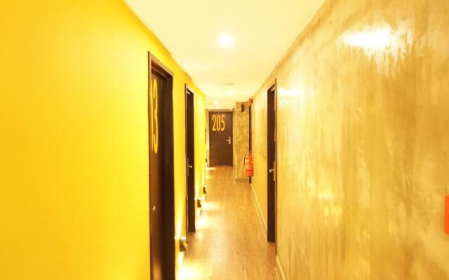 Monaco Boutique Hotel Kampung Air