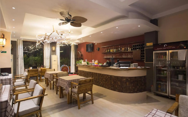 Yangshuo Village Retreat