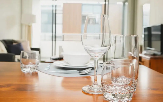 Nth Ryde 2bed Free Parking Macq Park STN Nnr001