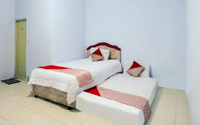 OYO 90863 Omah Kost Syariah