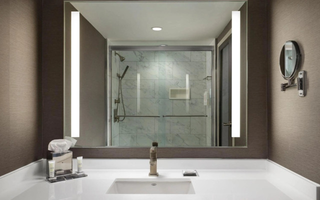 Teaneck Marriott at Glenpointe