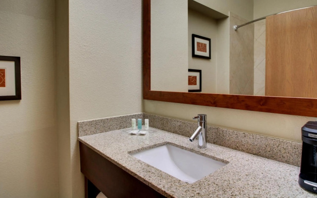 Holiday Inn Express Golden-Kicking Horse by IHG