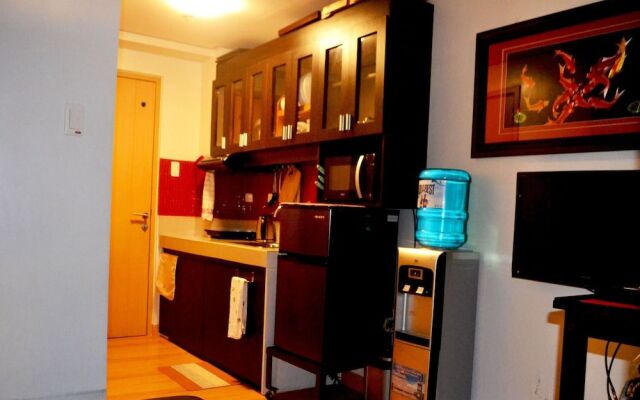 Charming Couples Condo