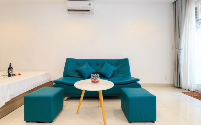 Le Hieu Apartment at Sky Center