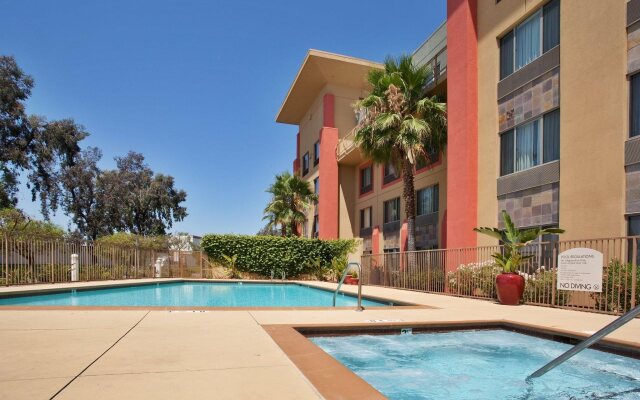 Holiday Inn Express Fremont-Milpitas Central by IHG