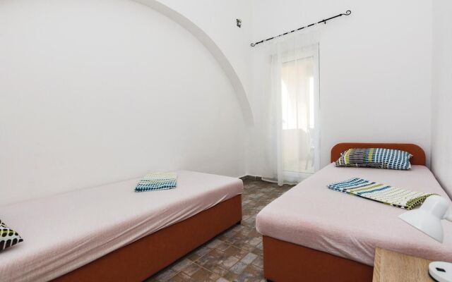 Stunning Apartment in Vir With 2 Bedrooms and Wifi