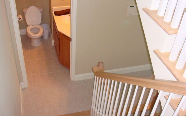 Spacious Englewood House with Deck - On The Beach!