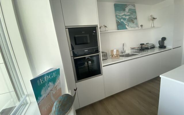 Stunning Cliff Edge Apartment in Newquay