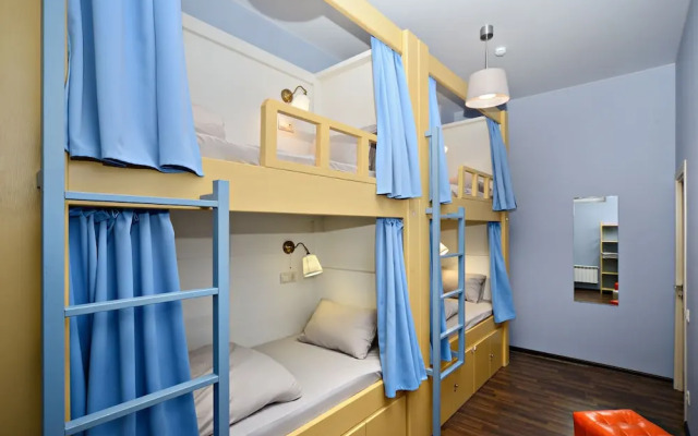 Guest House Yum Yum - Hostel